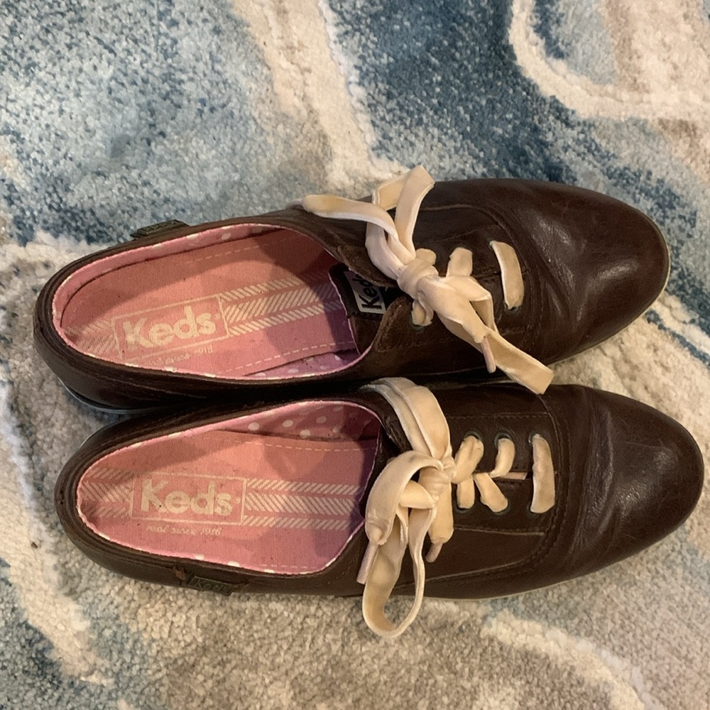 Keds Ivy League 60’s  Preppy Fashion Chocolate Leather Shoes w/Pink Velvet Laces